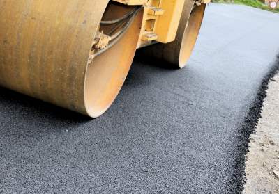Asphalt Removal vs. Resurfacing: What’s the Best Fix for Failing Pavement?