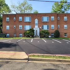 Commercial-asphalt-apartment-parking-lot-paving-in-Arlington-VA 0